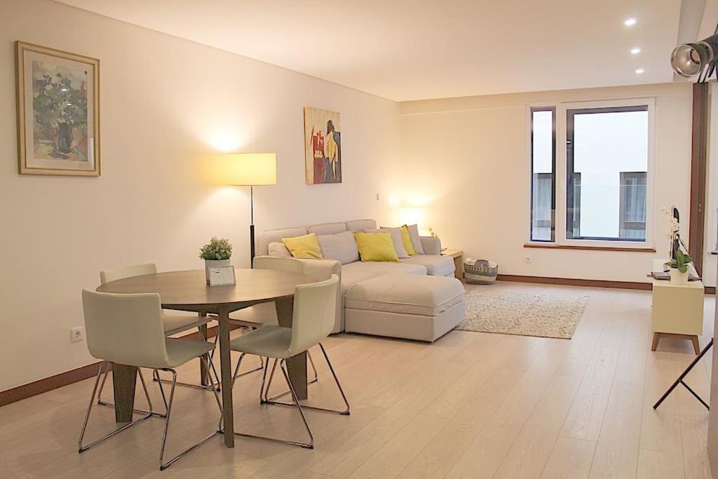 Oliveiras Charming Apartment Downtown Порту Экстерьер фото